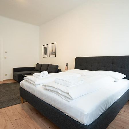 Lovely 1-Bedroom Apartment Next To Praterstern 비엔나 외부 사진