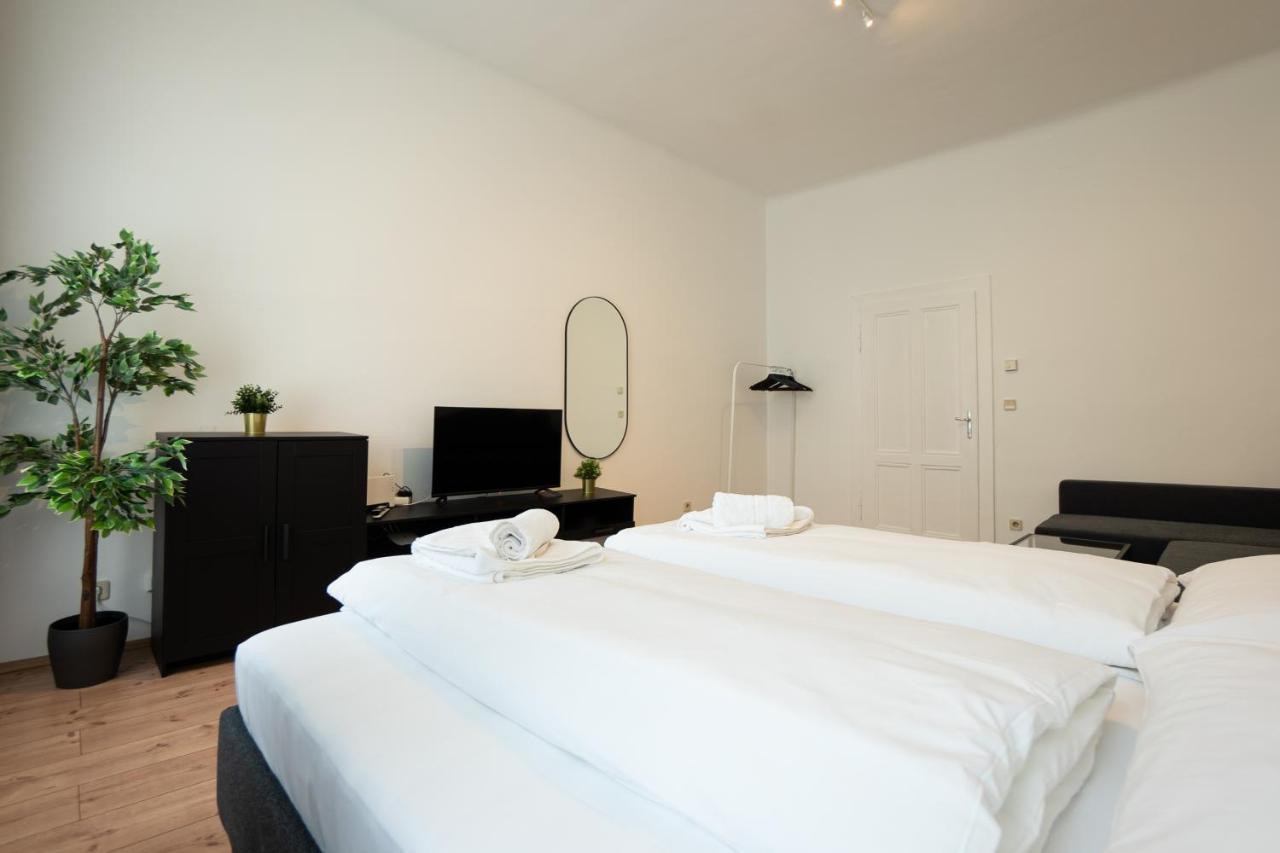 Lovely 1-Bedroom Apartment Next To Praterstern 비엔나 외부 사진