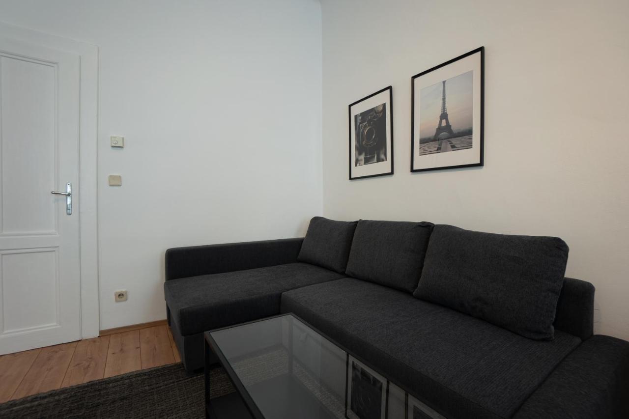 Lovely 1-Bedroom Apartment Next To Praterstern 비엔나 외부 사진